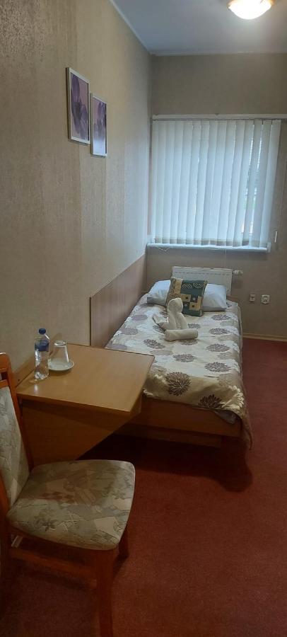 Motel Pauza Tarnowo Podgórne Exterior foto